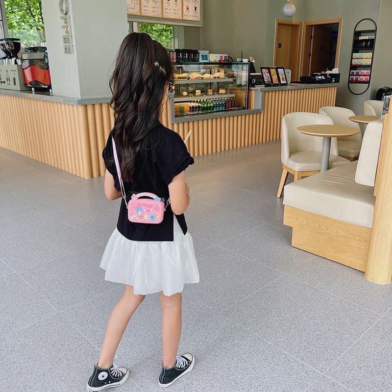 Túi silicon họa tiết hoạt hình mini đeo chéo cho bé