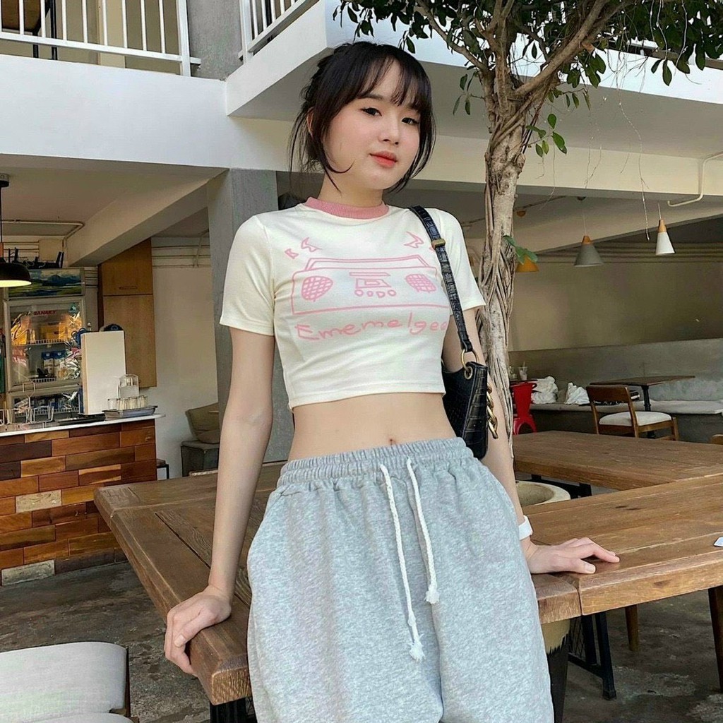 ÁO CROPTOP KÈM QUẦN XÁM JOGGER [NHÀ CỦA MÉO STORE]