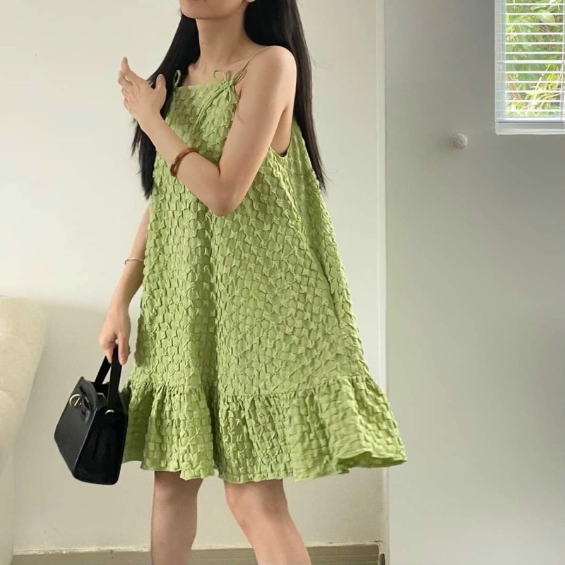 Váy dập nổi dáng xuông VJ006