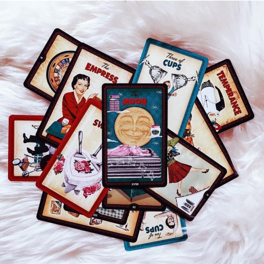 Bài Housewives Tarot