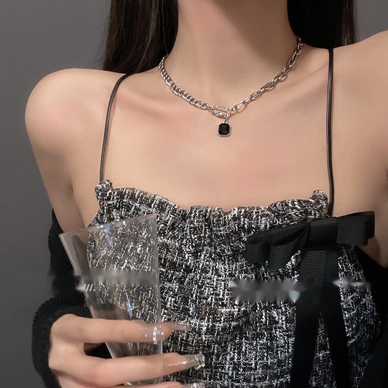 Vòng cổ Thép Titan Thiết Kế Độc Đáo Phong Cách hip-hop Cá Tính Cho Nữ