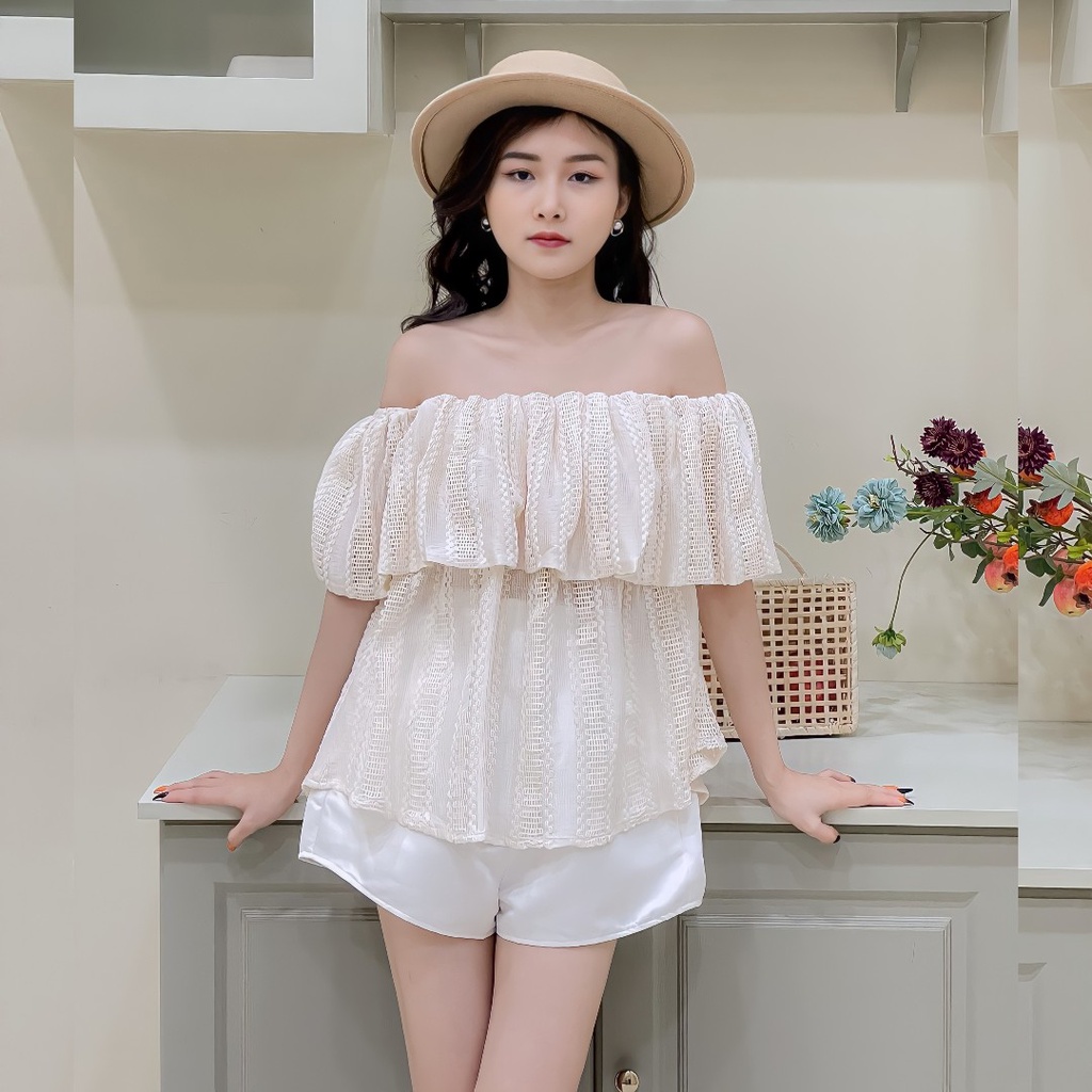 Áo trễ vai tay bồng vải ren họa tiết – Áo kiểu nữ thiết kế hở vai A-TVR