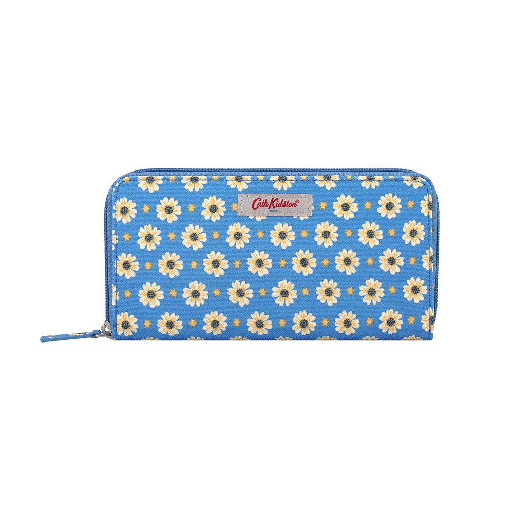 Cath Kidston - Ví cầm tay Continental Zip Wallet Daisy Star - 979955 - Cornflower Blue