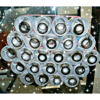 Lens màu đen