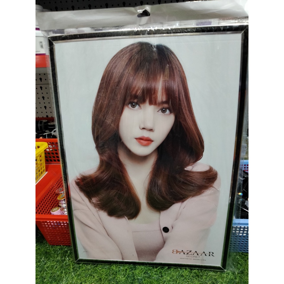 Hình trang trí salon tóc nữ 40*60cm (giao ngẫu nhiên)