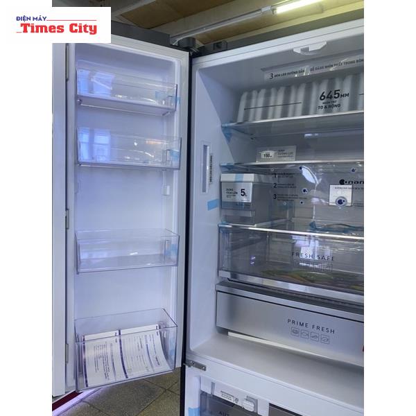 Tủ lạnh Panasonic Inverter 495 lít NR-CW530XMMV mặt gương sang trọng