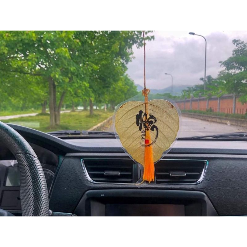 Lá Bồ Đề Thư Pháp May Mắn HTX Sinh Dược- Ốp Điện Thoại Hoặc Treo Xe