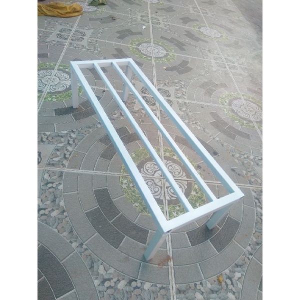 Kệ thép kê chậu cây. Dài 70cm. Rộng 25cm. Cao 10-15-20-25-30cm. 2 nan phụ. 4 chân. hộp thép 2x2cm