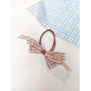 cột tóc đủ kiểu đủ màu