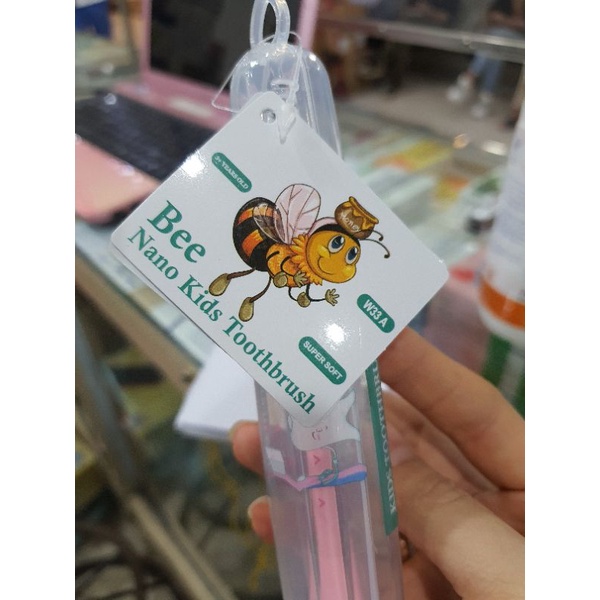 Bàn Chải trẻ em lông mềm Bee w33a  Nano kids