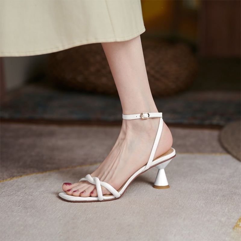 Giày Sandal DILY Phối Dây Thời Trang Gót Độc Đáo Cao 5cm_AA0251