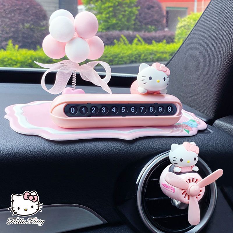 (Spot) Quạt Khuếch Tán Hương Thơm Gắn Điều Hòa Xe Hơi Hình Hello Kitty
