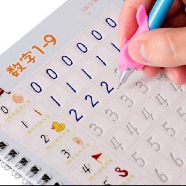 Set 3 quyển tập tô cho bé.