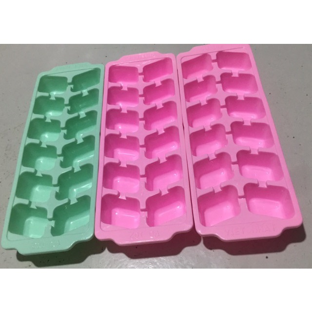 Vỉ Đá Dẻo 12 Ô Mã 102/6962