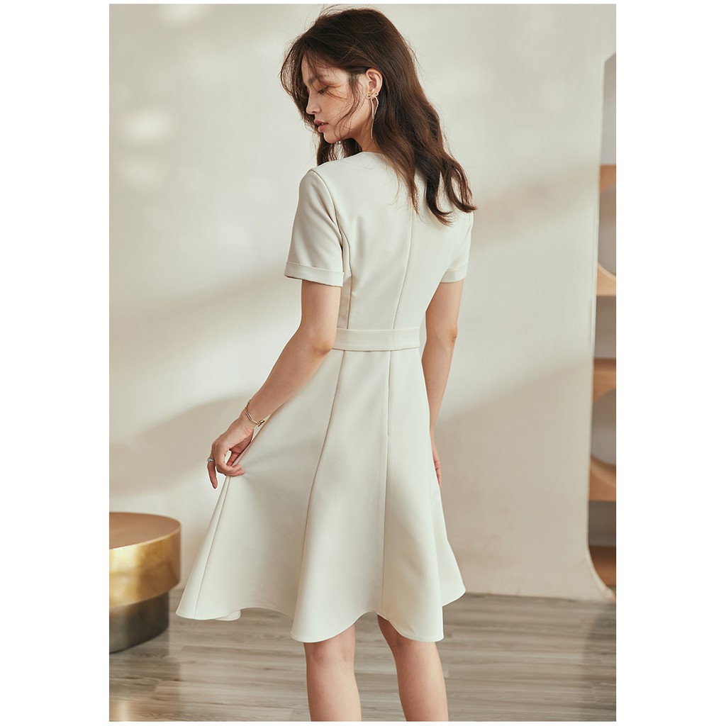 Đầm xòe cổ tròn tay ngắn kèm đai bell có nhiều màu