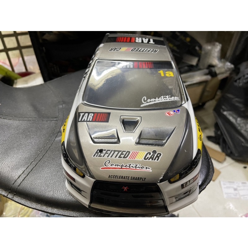Vỏ body shell car kèm gương và cánh gió Yokohama tỉ lệ 1/10
