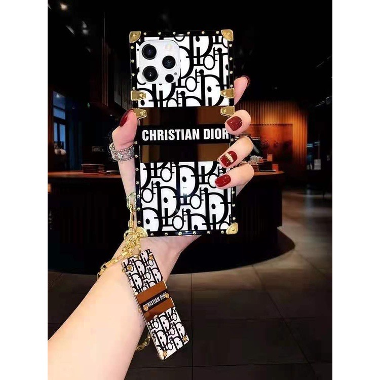 Đối với samsung a13 a22 a42 a32 a52 a21s a72 a01 a71 a31 a51 a70 a02s a03s a03 a33 a54 a73 a53 a12 a50s a30 a20 a14 a24 a04 in gương chữ sang trọng mặt dây chuyền kim loại nắp đậy điện thoại