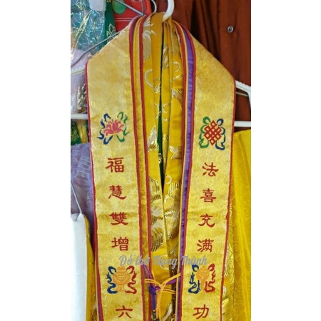 Khăn lễ đeo cổ gấm