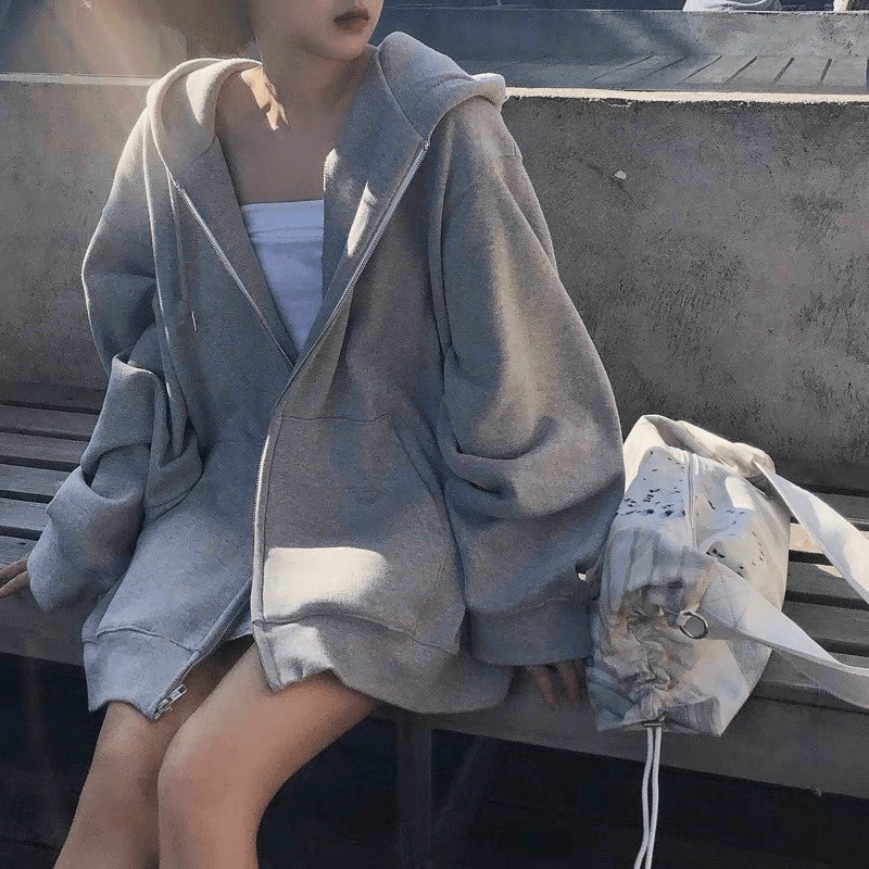 Áo Khoác Nỉ Nữ Dây Khóa Kéo Màu Xám Có Nón Trơn Form Rộng Mặc Che Nắng Chắn Gió Tốt [NEW UNISEX]