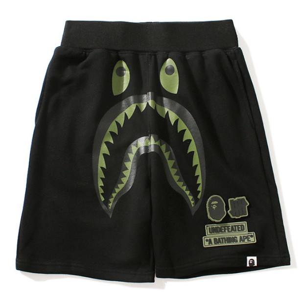 Quần Short BAPE X Undefeated Ape Đi Biển Hình Đầu Cá Mập Mới Cho Nam Và Nữ