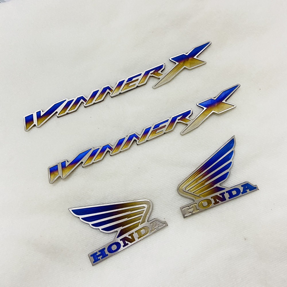 BỘ SƯU TẬP TEM TITAN CHỮ TÊN XE WINNER, WAVE, WAVE RSX, VARIO 150, FUTURE, FUTURE 125, WINNER X VÀ CẶP CÁNH CHIM TITAN