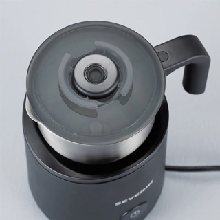 Máy tạo bọt sữa Severin SM9495