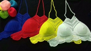 Bikini áo móc len