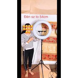 ĐÈN LIVESTREAM CHỤP HÌNH SẢN PHẨM QUAY VIDEO,TIKTOK, BIGO, KẸP 3 ĐIỆN THOẠI 54CM