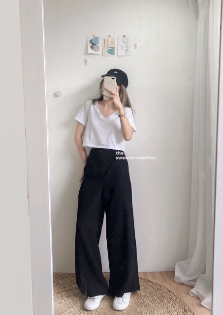 Áo croptop cổ tim trơn | BigBuy360 - bigbuy360.vn