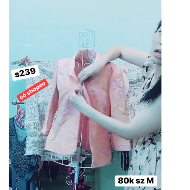 áo khoác vest hồng cá tính.s239