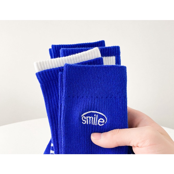 Vớ Tất XANH mặt cười cao cổ Nam Nữ phong cách trẻ trung, năng động.