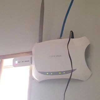 Thanh lý combo modum và usb 4g phát wifi tặng router phụ .