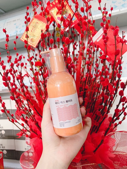 Ủ trắng da body cam tế bào gốc Max White Genie | BigBuy360 - bigbuy360.vn