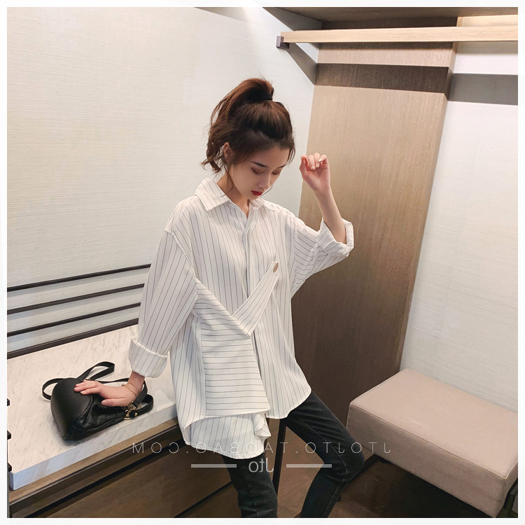 Áo Sơ Mi Dáng Rộng Họa Tiết Sọc Ngang Năng Động Cho Nữ