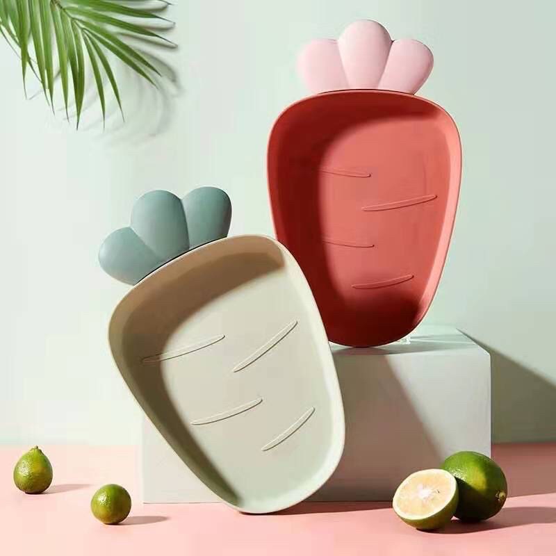 Khay ăn dặm hình củ cà rốt cực kỳ đáng yêu cho bé