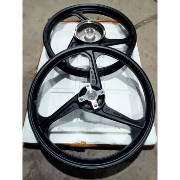 Cặp mâm 3 cây kiểu rcb đĩa ya sirius,đen.hàng cao cấp.