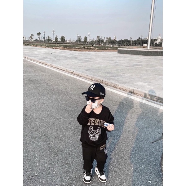 Bộ thu đông bé trai,gái Life work chất nỉ phong cách chữ thêu cá tính