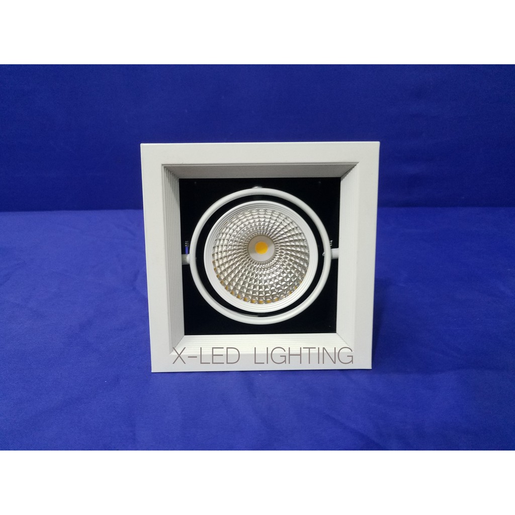Đèn âm trần vuông 7w - phi 140