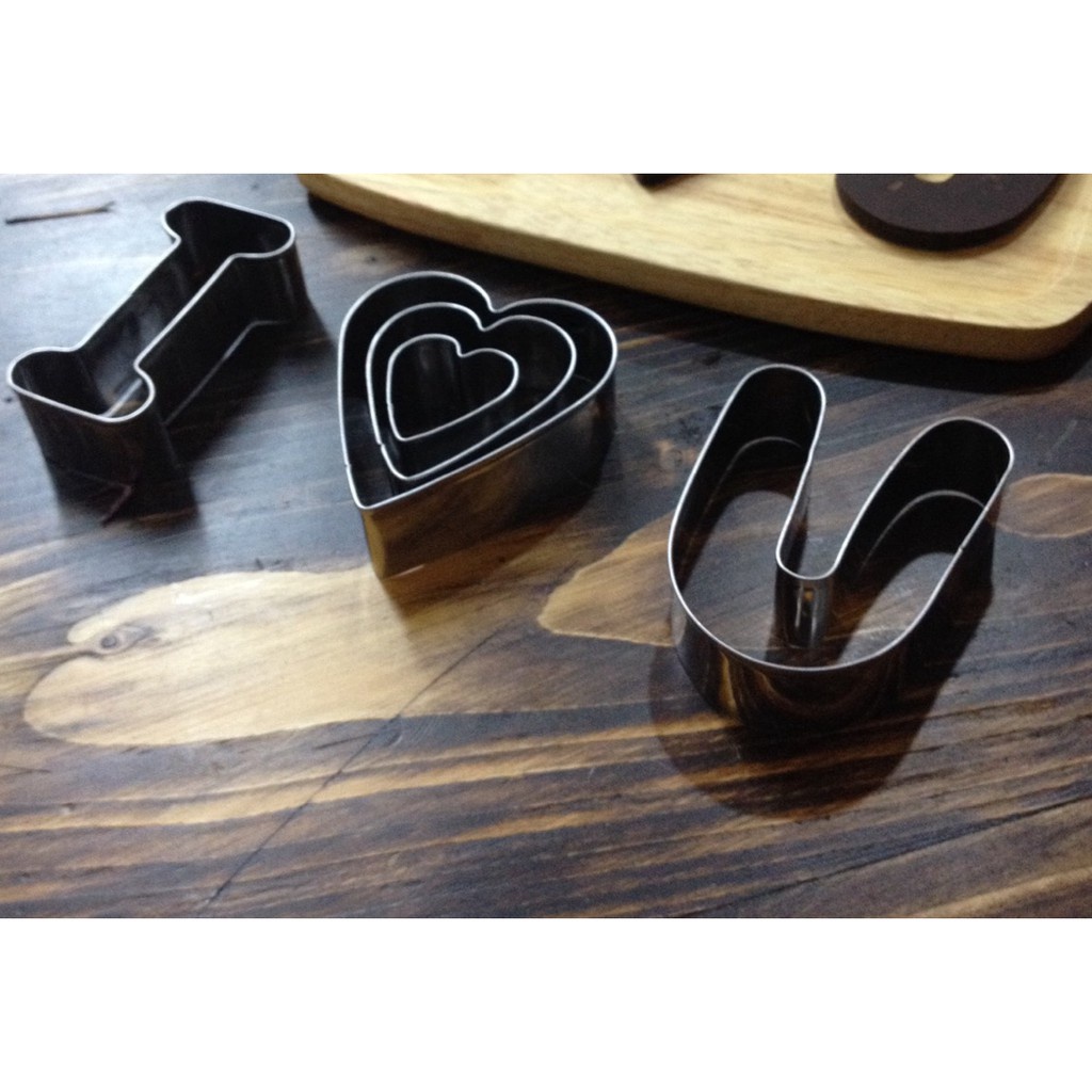 Khuôn tạo hình I LOVE YOU dùng làm rau câu , cắt rau củ quả tiện lợi