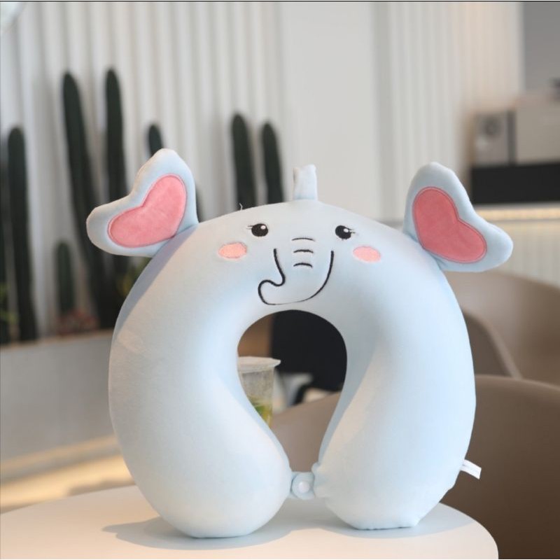 Gối cổ chữ U cao su non cao cấp. Size trung, mềm mại.
