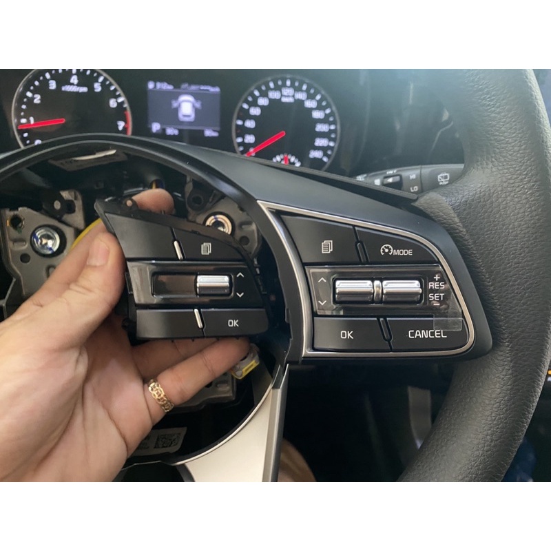 Nút Cruise Control + Limit Cho Kia Seltos Bản Thiếu