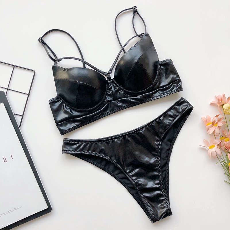 Bikini da bóng màu đen quyến rũ dành cho nữ