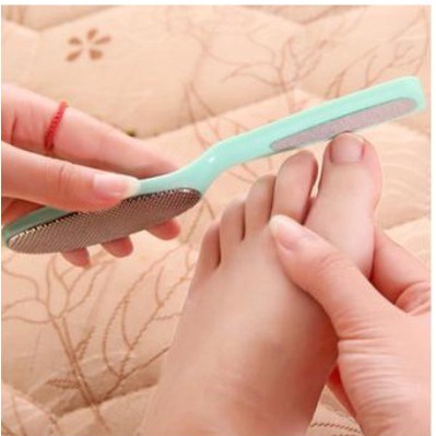 Dụng Cụ Chà Gót Chân Hình Quả Trứng
