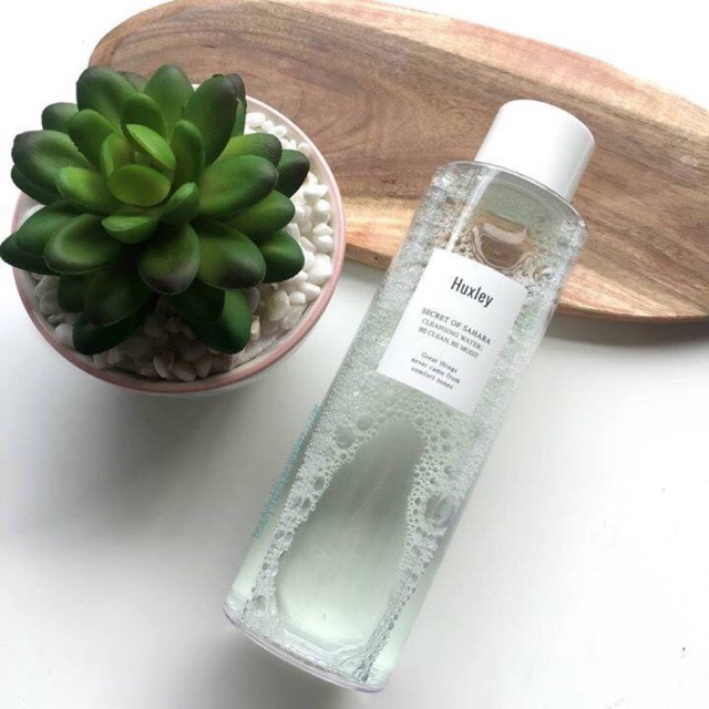 Tẩy trang Huxley Secret Of Sahara Cleansing Water Be Clean Be Moist