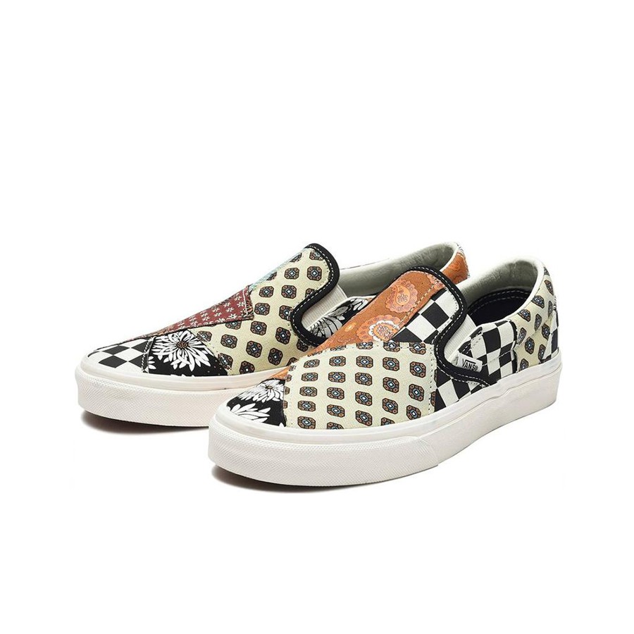 [Mã FAMALLT5 giảm 15% đơn 150k] Giày Vans Slip-On Tiger Patchwork VN0A4U381IO