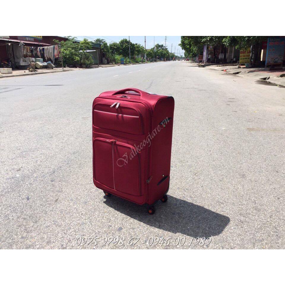 Vali vải mới về hot hòn họt lắm luôn