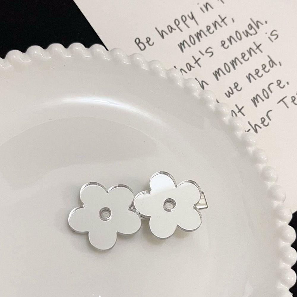 Kẹp Tóc Mỏ Vịt Bằng Hợp Kim Họa Tiết Hoa Xinh Xắn WMES15H