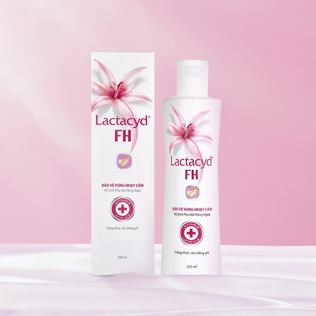 (250ml) Dung Dịch Vệ Sinh Phụ Nữ Lactacyd dành cho vùng kín nhạy cảm Chính Hãng cty