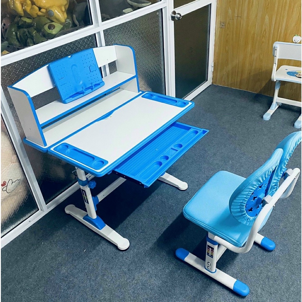 Bàn học sinh chống gù chống cận hiện đại cho bé vào lơp 1