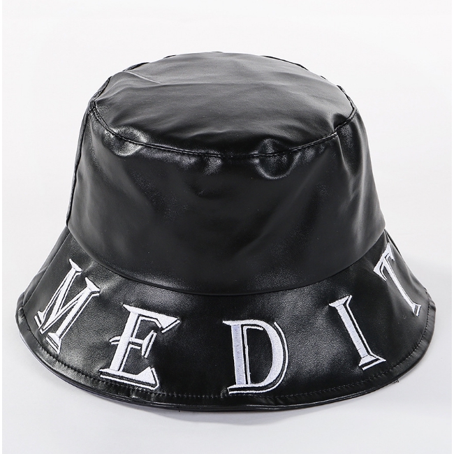 Korean-style small-brimmed hats